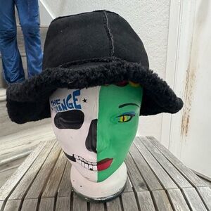 Vintage Black Shearling Bucket Hat Pemina Suede Teddy Lined Y2K Winter Hat